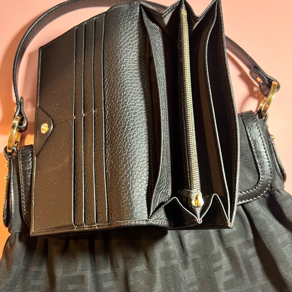 Fendi shoulder bag and wallet. - Picture 2 of 4